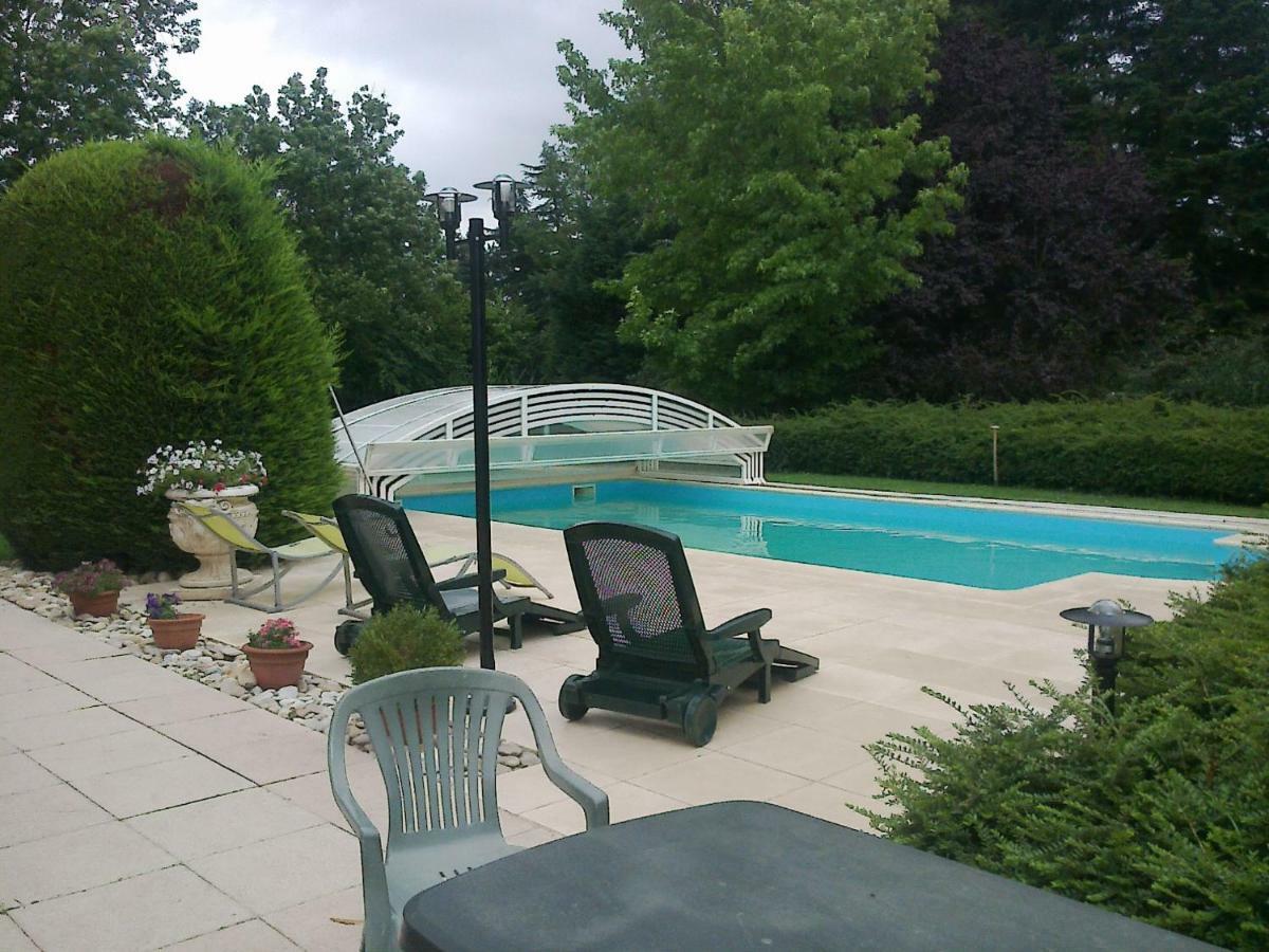 Les Ecureuils Bed & Breakfast Tramoyes Luaran gambar